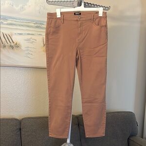 New dusty rose ankle Skinny Jeans. Buffalo David Bitton